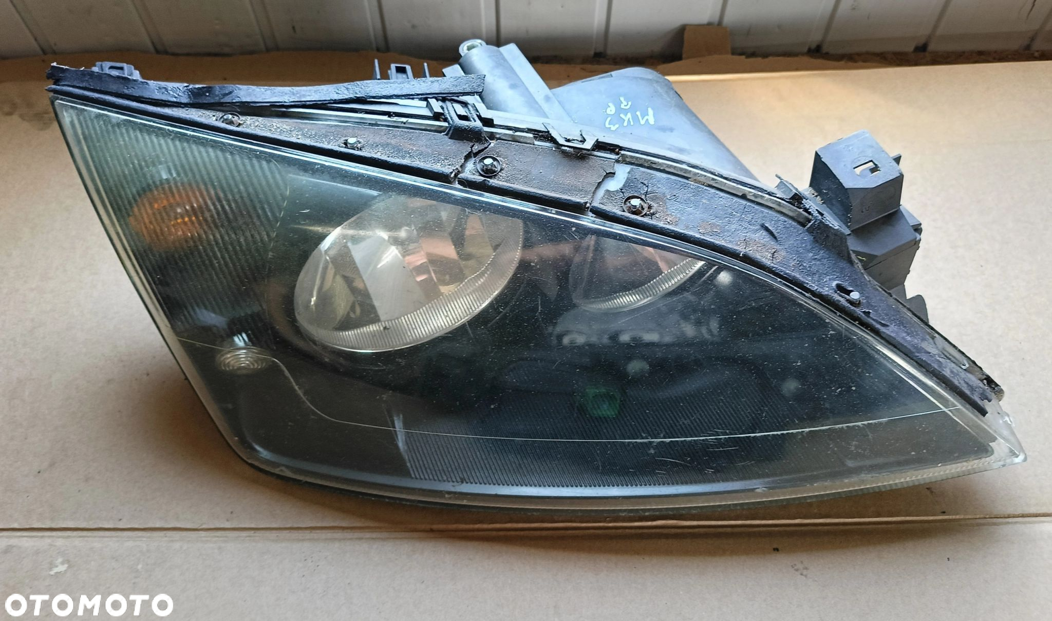 . Mondeo MK3 lampa przednia przód EU Ford - 3