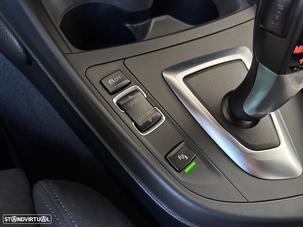 BMW 220 d Coupe Pack M Auto - 46
