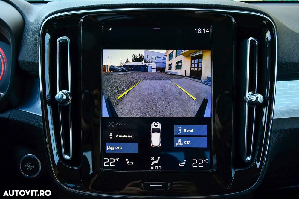Volvo XC 40 D3 AWD Momentum Pro - 20
