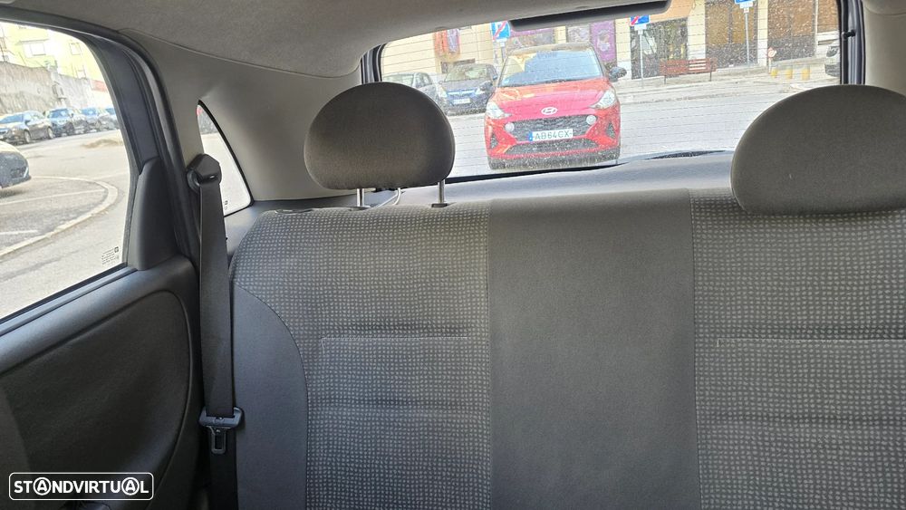 Opel Corsa 1.2 16V Confort - 7
