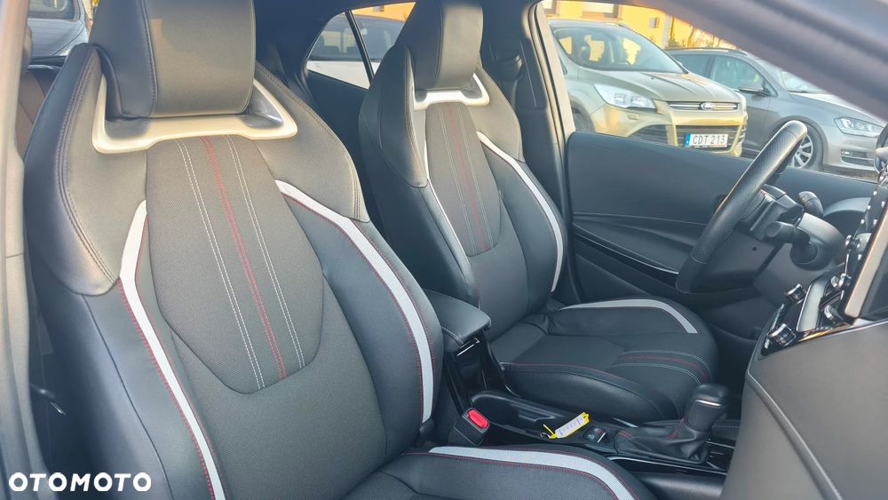 Toyota Corolla 2.0 Hybrid GR Sport - 10