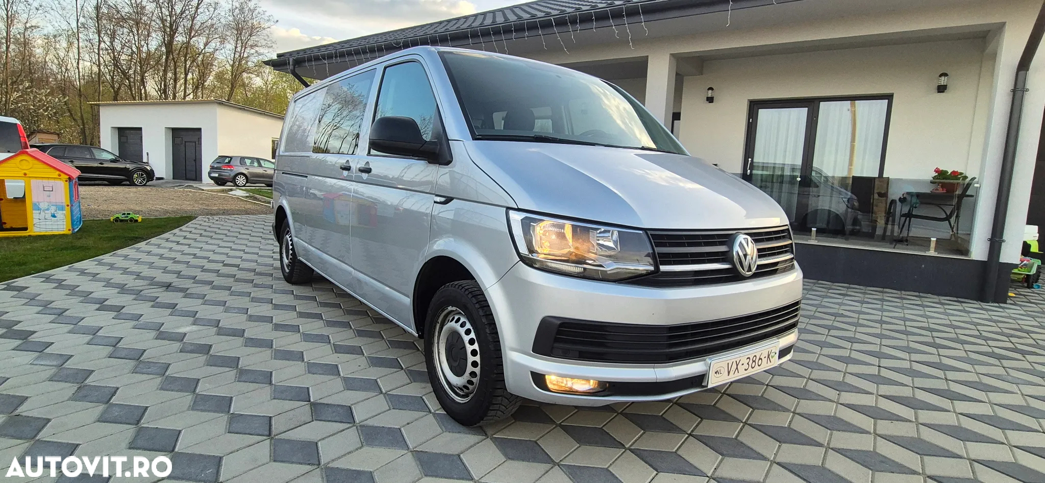 Volkswagen Transporter - 7