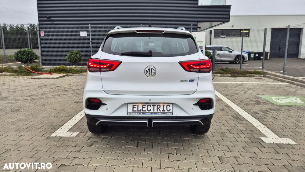 MG ZS EV Maximal Luxury - 4