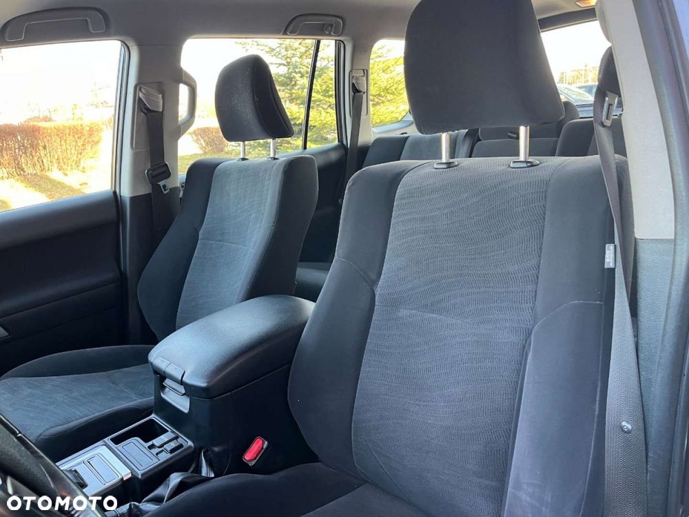 Toyota Land Cruiser - 28