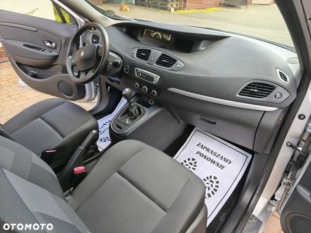 Renault Scenic 1.6 16V 110 TomTom Edition - 24