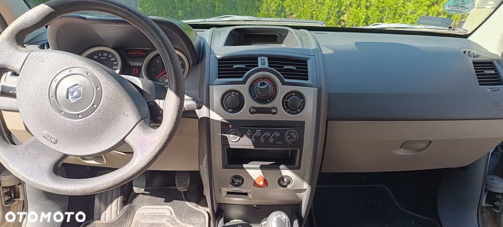 Renault Megane - 8