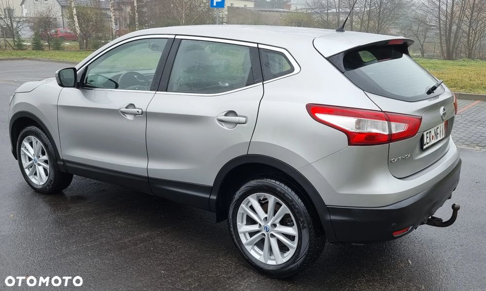 Nissan Qashqai 1.6 dCi Xtronic TEKNA+ - 8