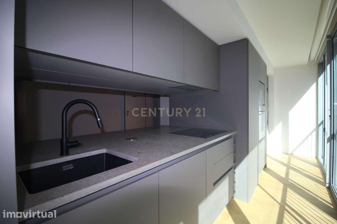 T2+1 no Infante Residences com estacionamento - Grande imagem: 2/23