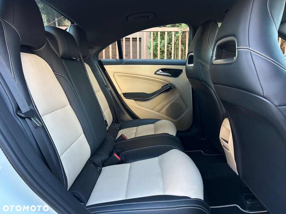 Mercedes-Benz CLA - 31