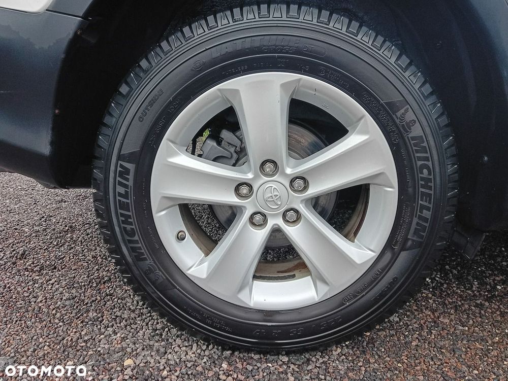Toyota RAV4 - 11
