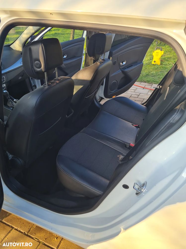 Renault Megane dCi 110 FAP Expression - 8