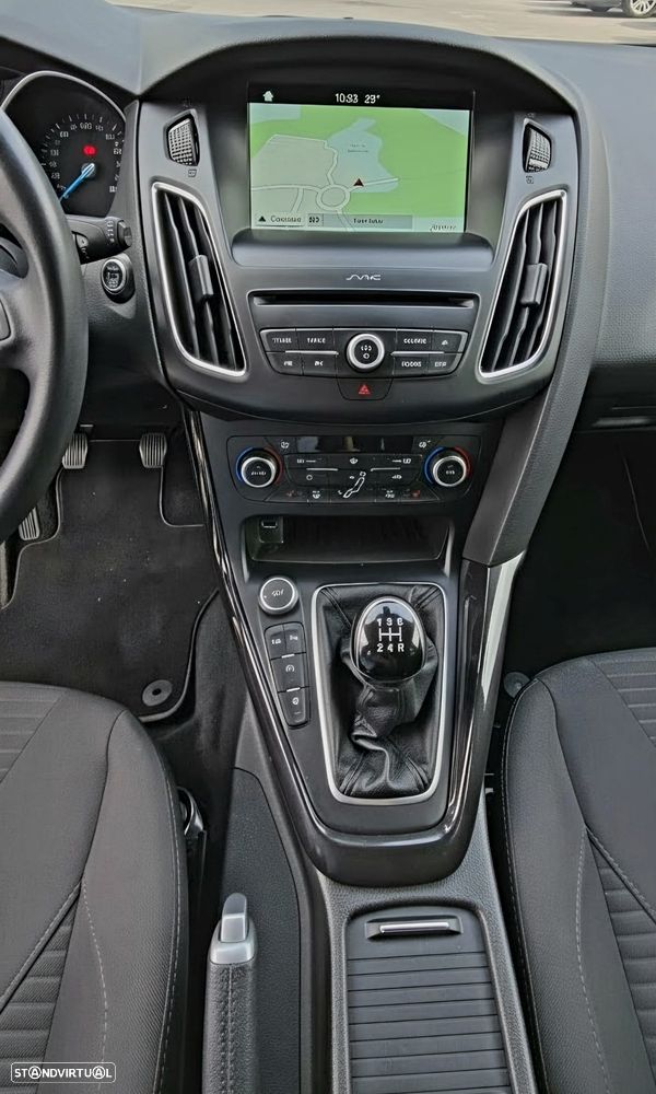 Ford Focus 1.0 EcoBoost Titanium - 15