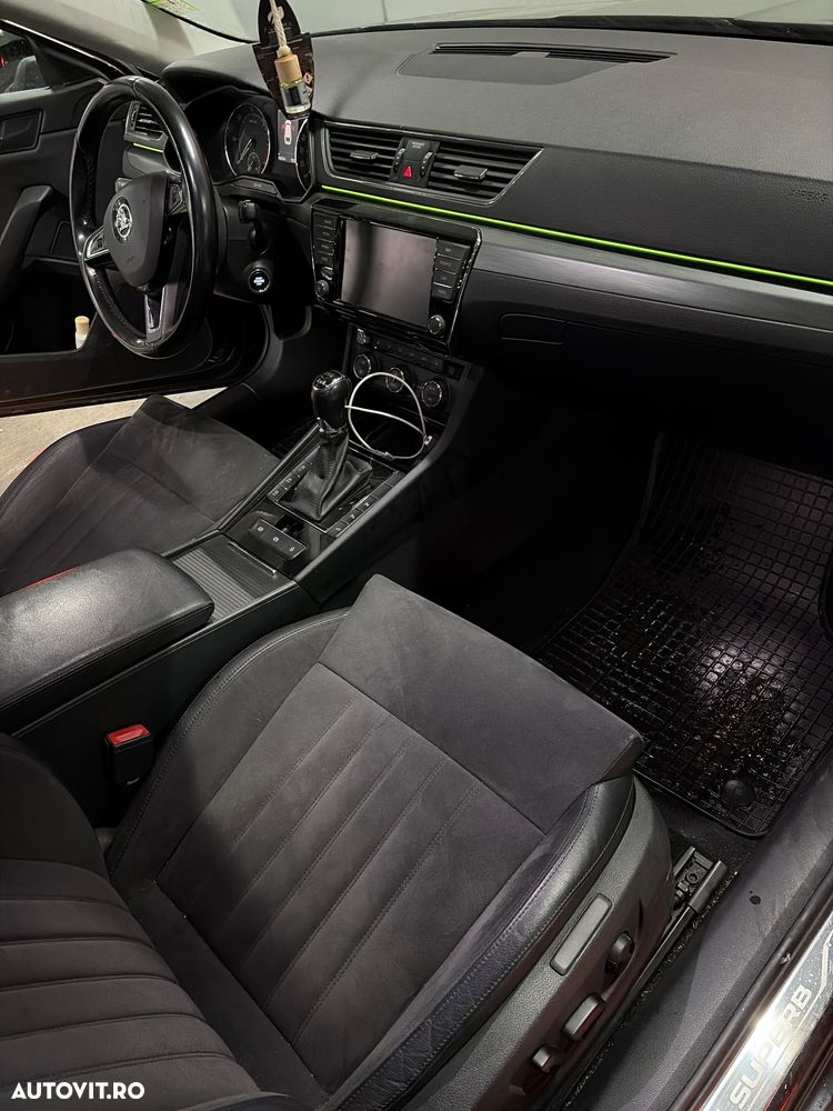 Skoda Superb 2.0 TDI DSG 4X4 Ambition - 4