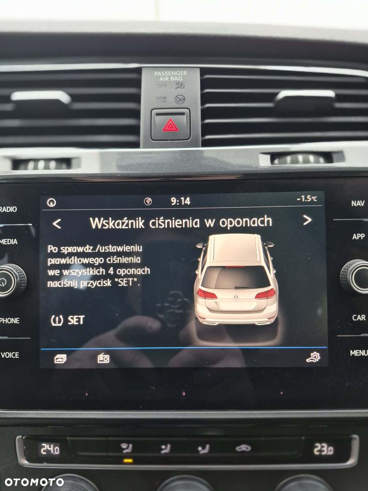 Volkswagen Golf - 25