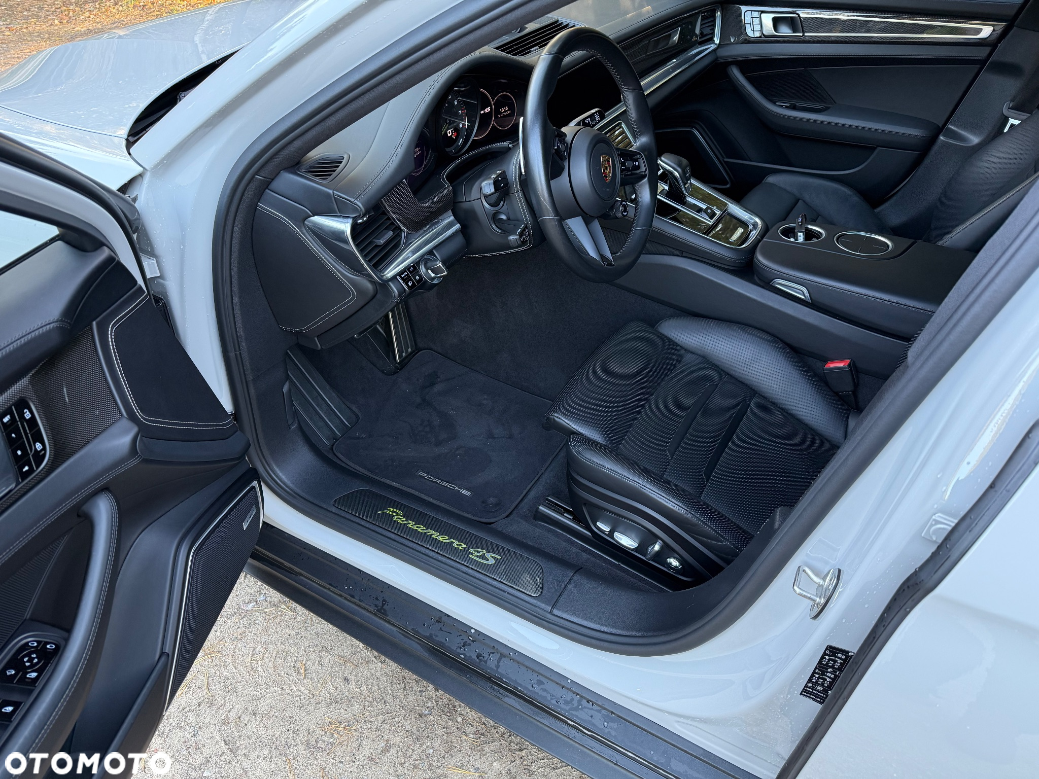 Porsche Panamera 4S E-Hybrid - 35