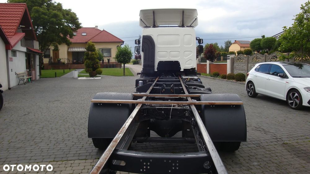 Renault Podwozie DMC 16 T - 7