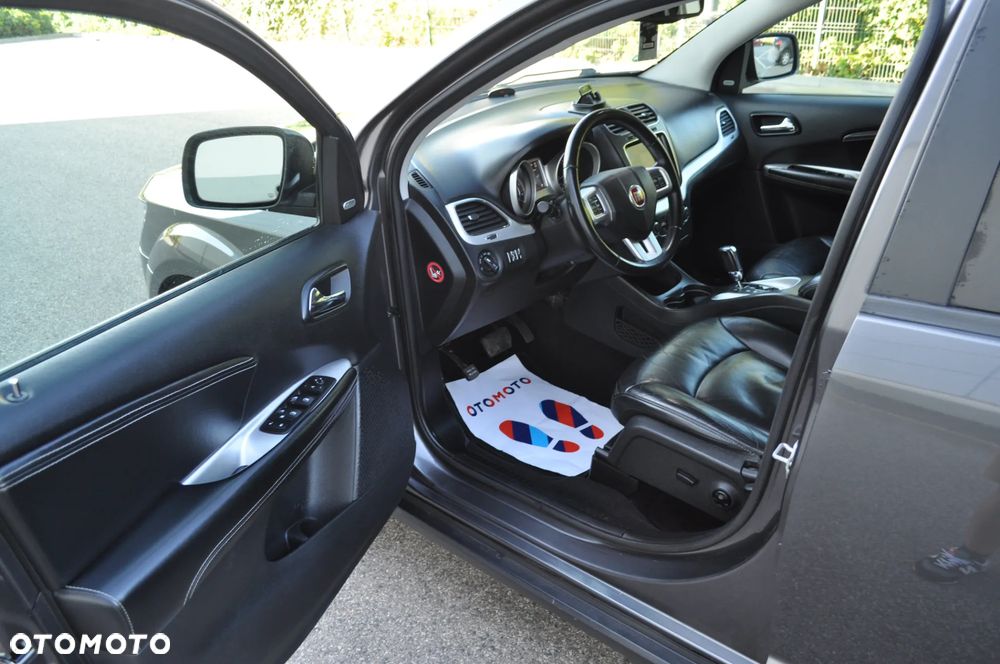 Fiat Freemont 2.0 Multijet Black Code AWD - 11