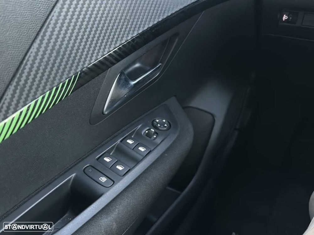 Peugeot 208 1.2 PureTech Active Pack - 16