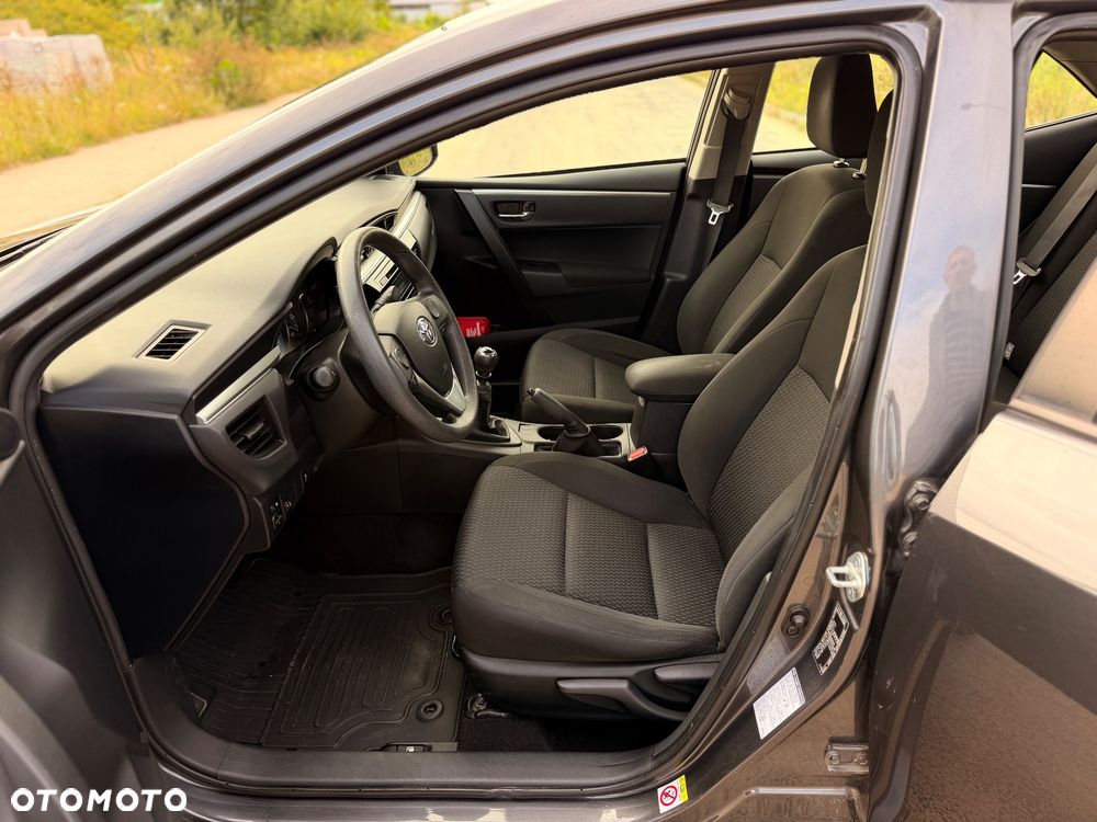 Toyota Corolla 1.33 Active EU6 - 17