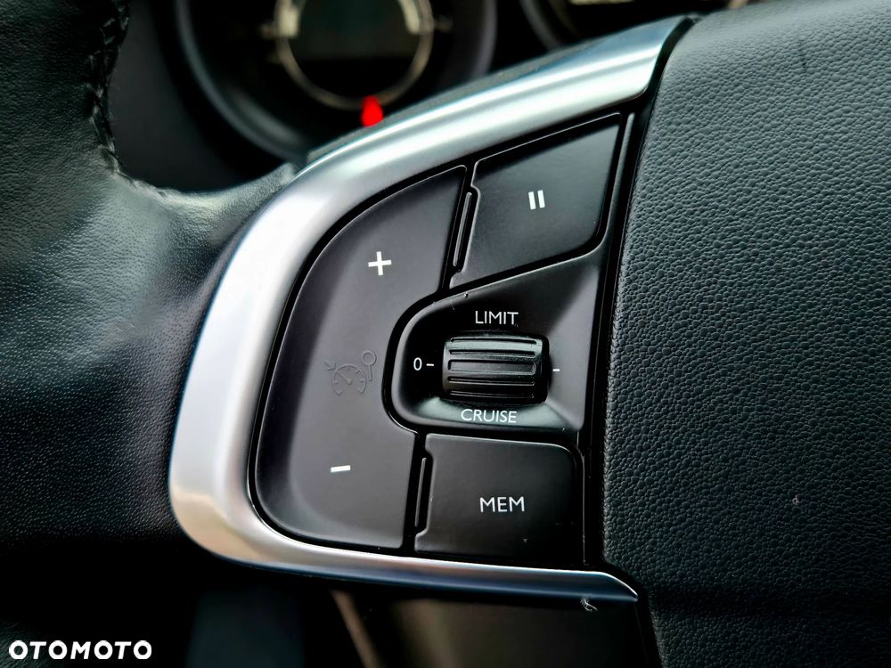 Citroën C4 BlueHDi 120 Stop&Start Shine - 29