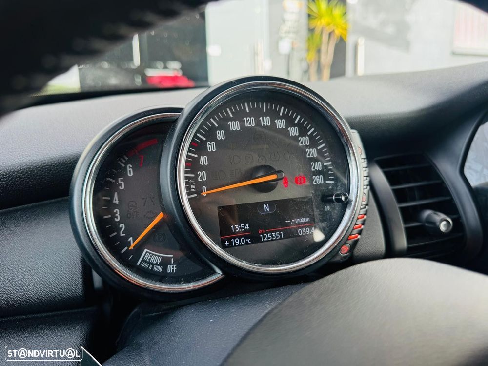 MINI 3 Portas One First - 18