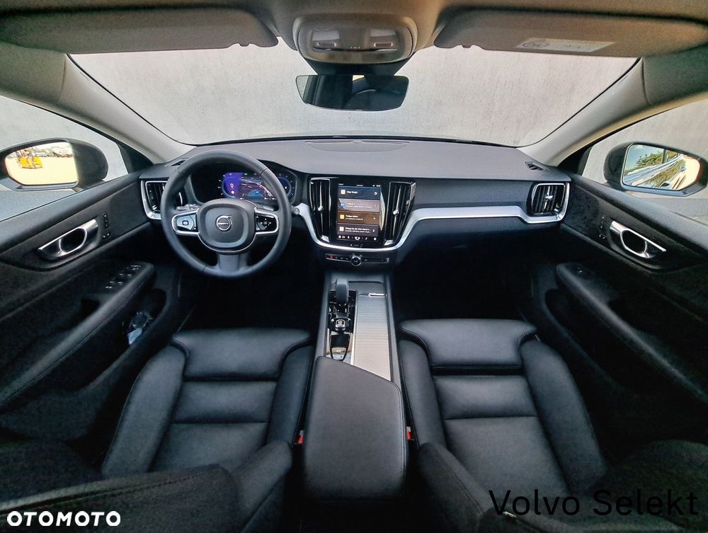 Volvo V60 Cross Country - 12