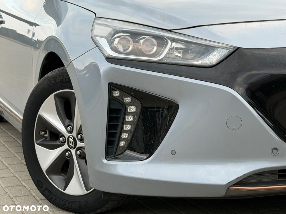 Hyundai IONIQ Premium - 38