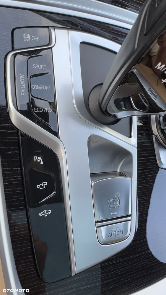 BMW Seria 7 740d xDrive - 15