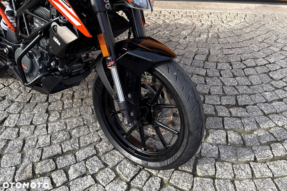 KTM Duke - 4