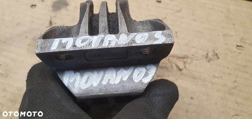 Łapa poduszka silnika skrzyni Opel Movano III 2.3 DCI - 5