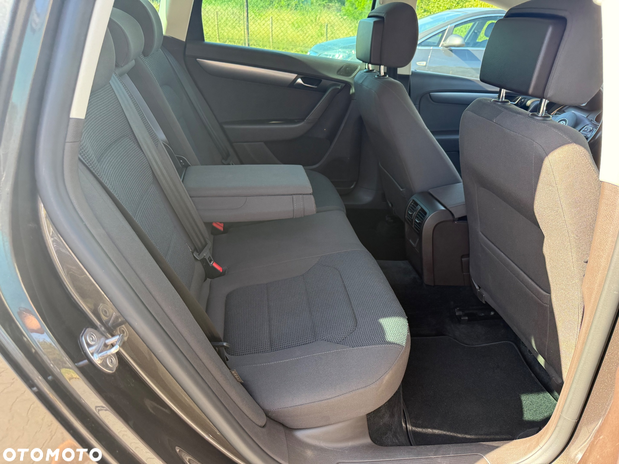 Volkswagen Passat 2.0 TDI Comfortline DSG - 17