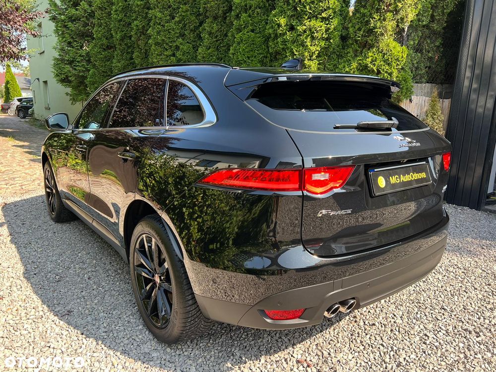 Jaguar F-Pace 2.0 i4D RWD Prestige - 12