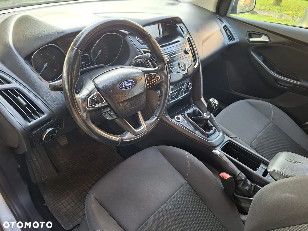Ford Focus 1.0 EcoBoost Trend - 9