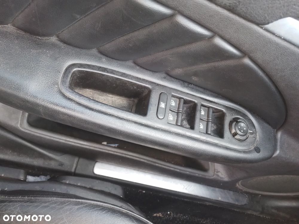 ALFA ROMEO 159 1.9 JTS  05-11   PAS PRZEDNI KOMPLETNY CHŁODNICE  802/B - 21