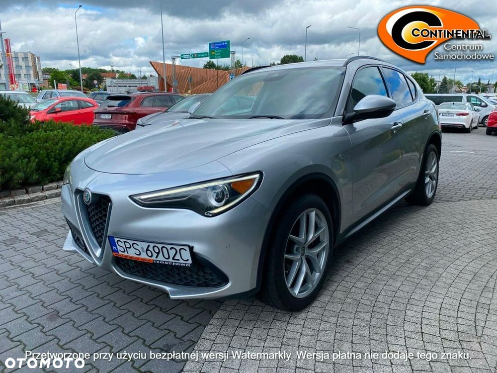 Alfa Romeo Stelvio - 2