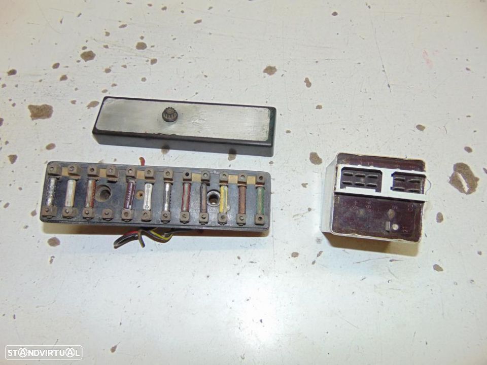 Portaro Jipe caixa fusíveis - 1