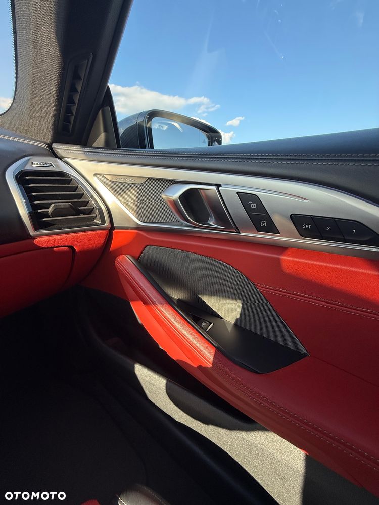 BMW Seria 8 - 35