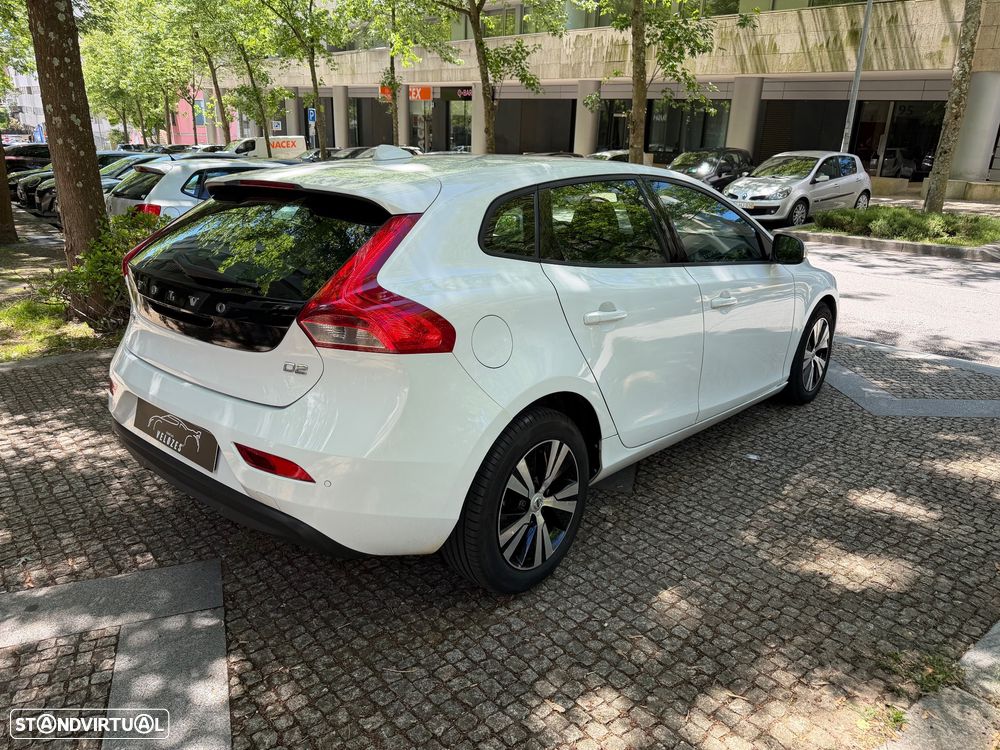 Volvo V40 2.0 D2 Kinetic - 13