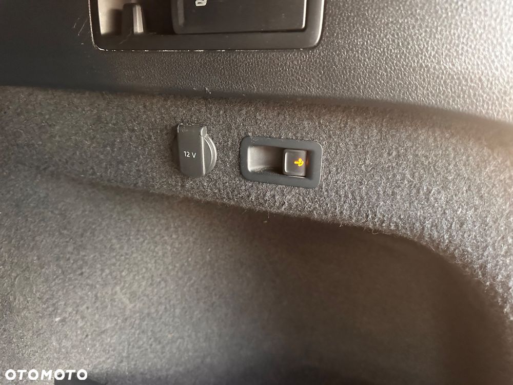 Volkswagen Passat Alltrack 2.0 TDI SCR 4Motion DSG - 22