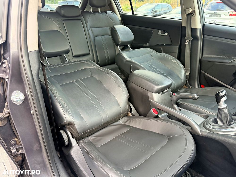 Kia Sportage 1.7 CRDI 2WD ISG Spirit - 24