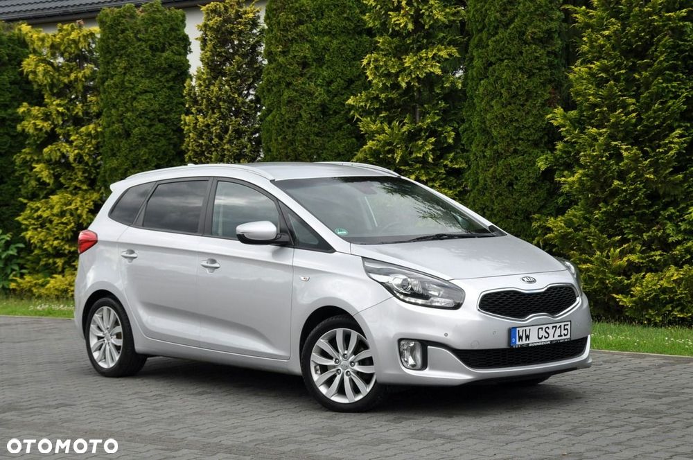 Kia Carens - 3