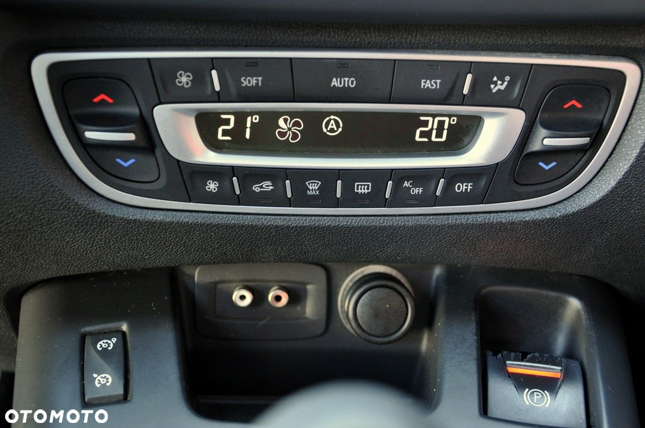 Renault Grand Scenic - 18