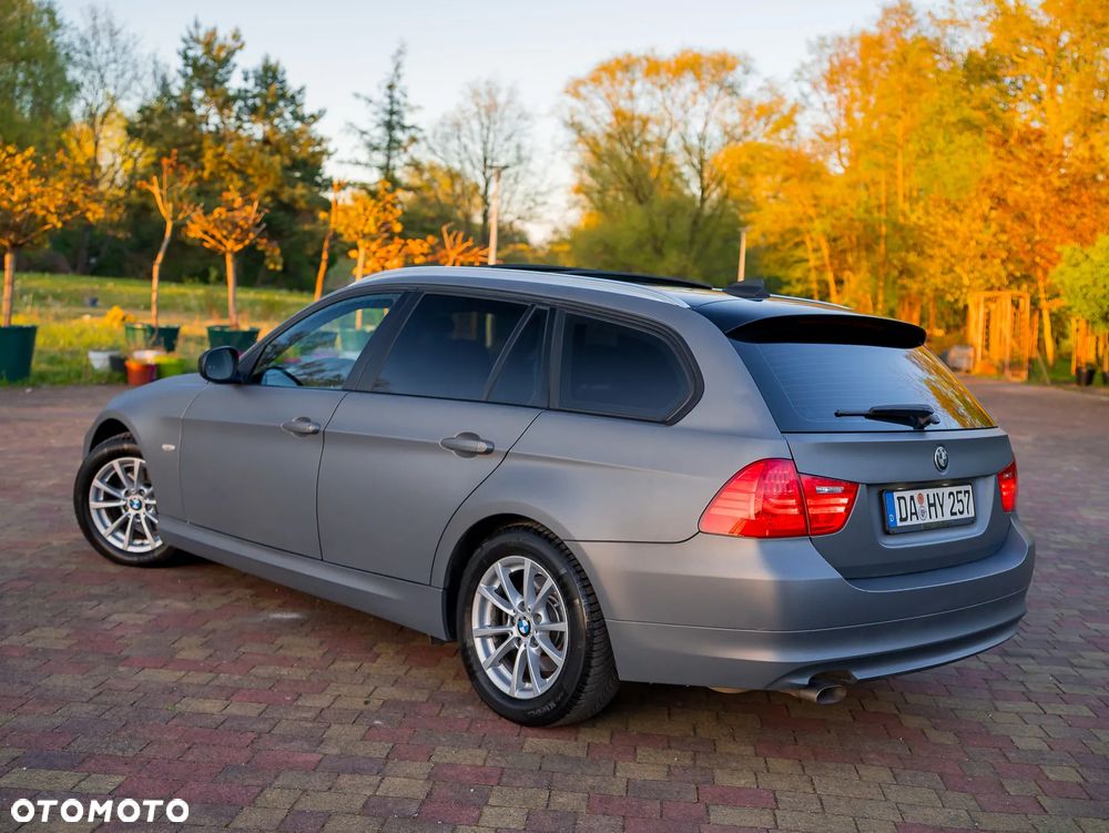 BMW Seria 3 318i Edition Lifestyle - 15