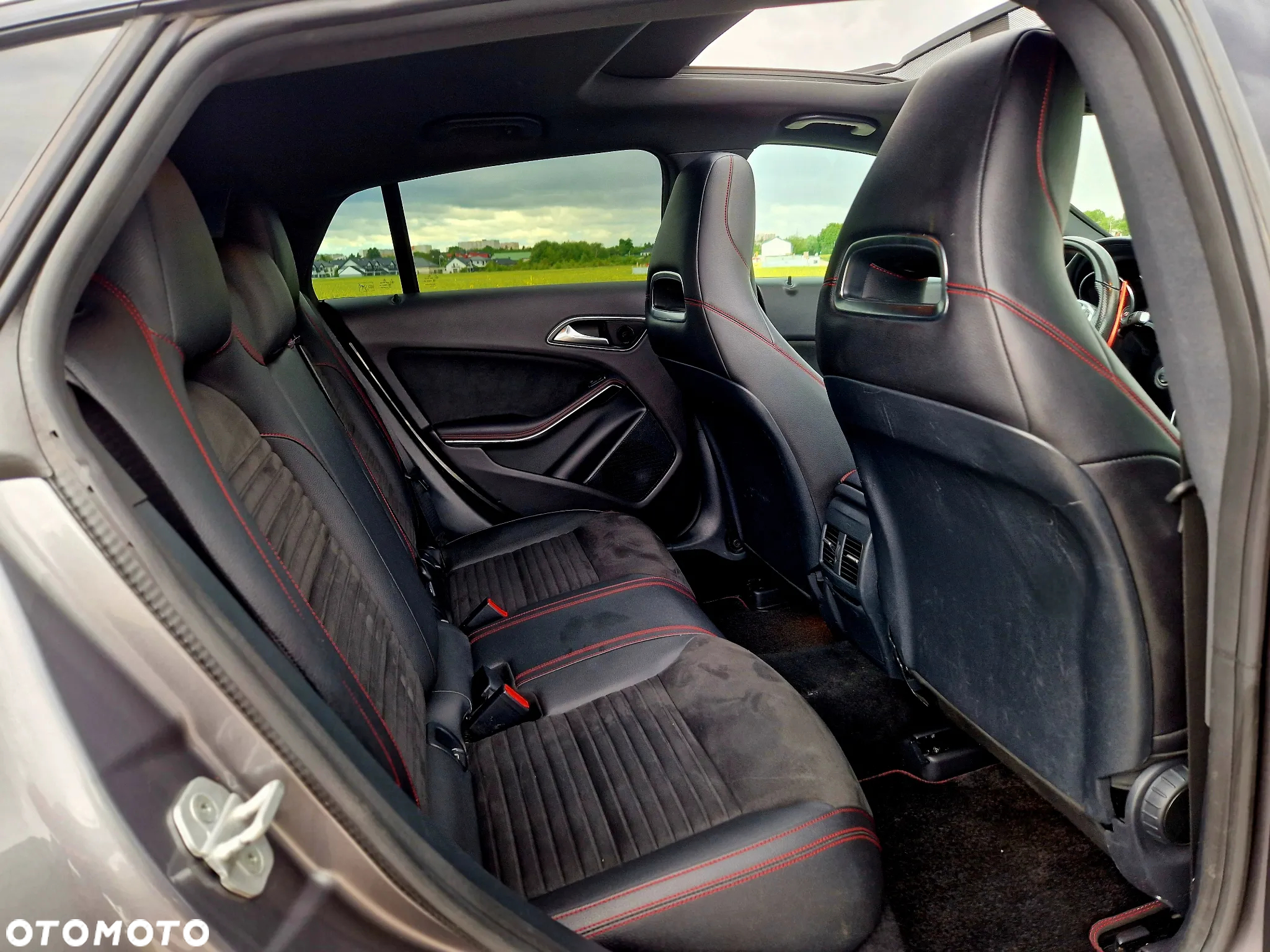 Mercedes-Benz CLA 250 4-Matic AMG Line - 22