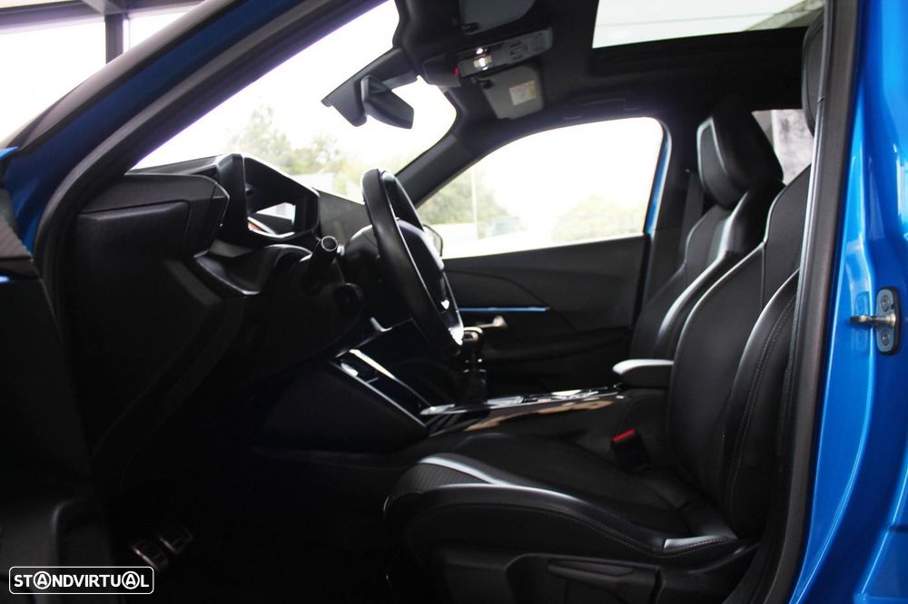 Peugeot 2008 PureTech 130 GT - 12