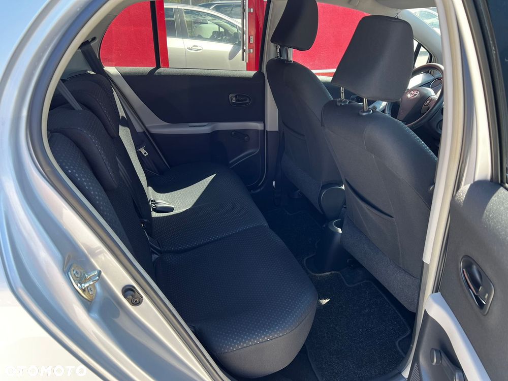 Toyota Yaris 1.33 VVT-i Executive - 19