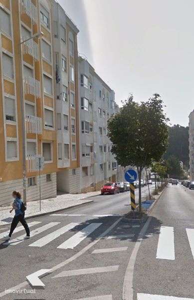 Lugar de estacionamento em garagem - Grande imagem: 3/4