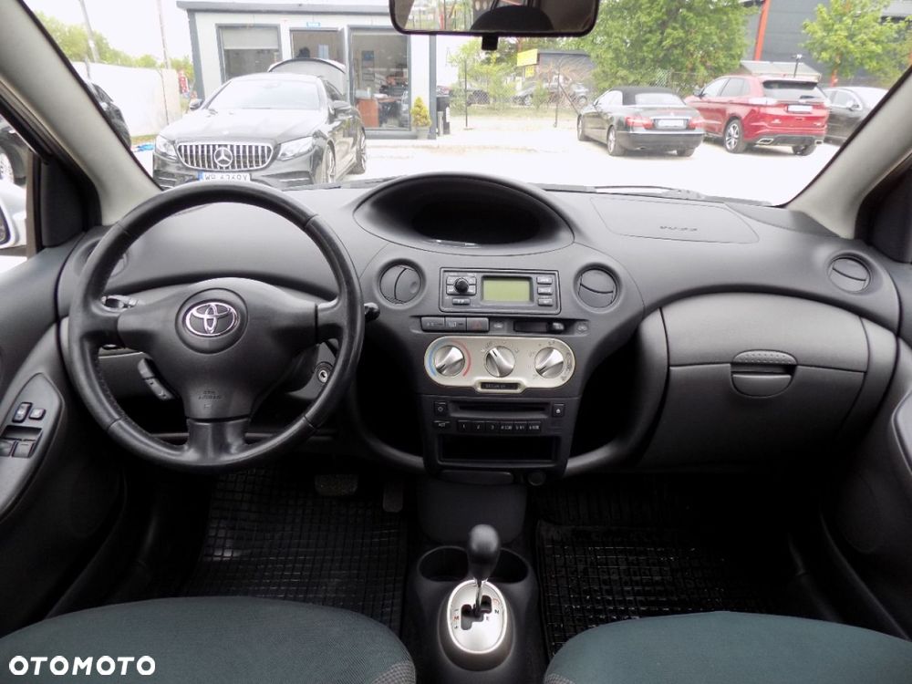 Toyota Yaris - 5