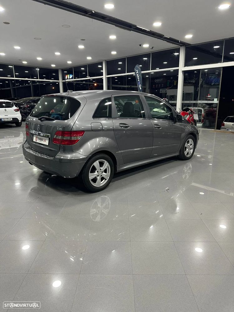 Mercedes-Benz B 200 CDi - 7