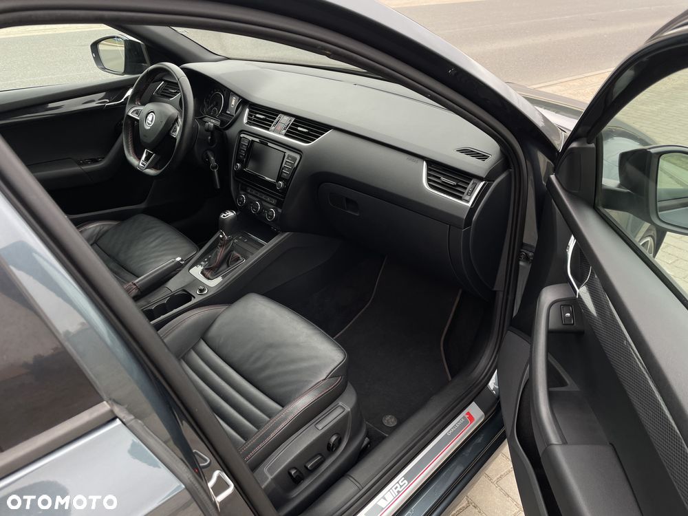 Skoda Octavia 2.0 TDI SCR RS DSG - 10